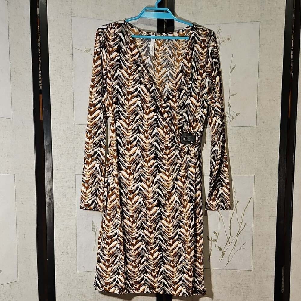 NY Collection Brown and Tan Long Sleeve V-Neck Wrap Dress